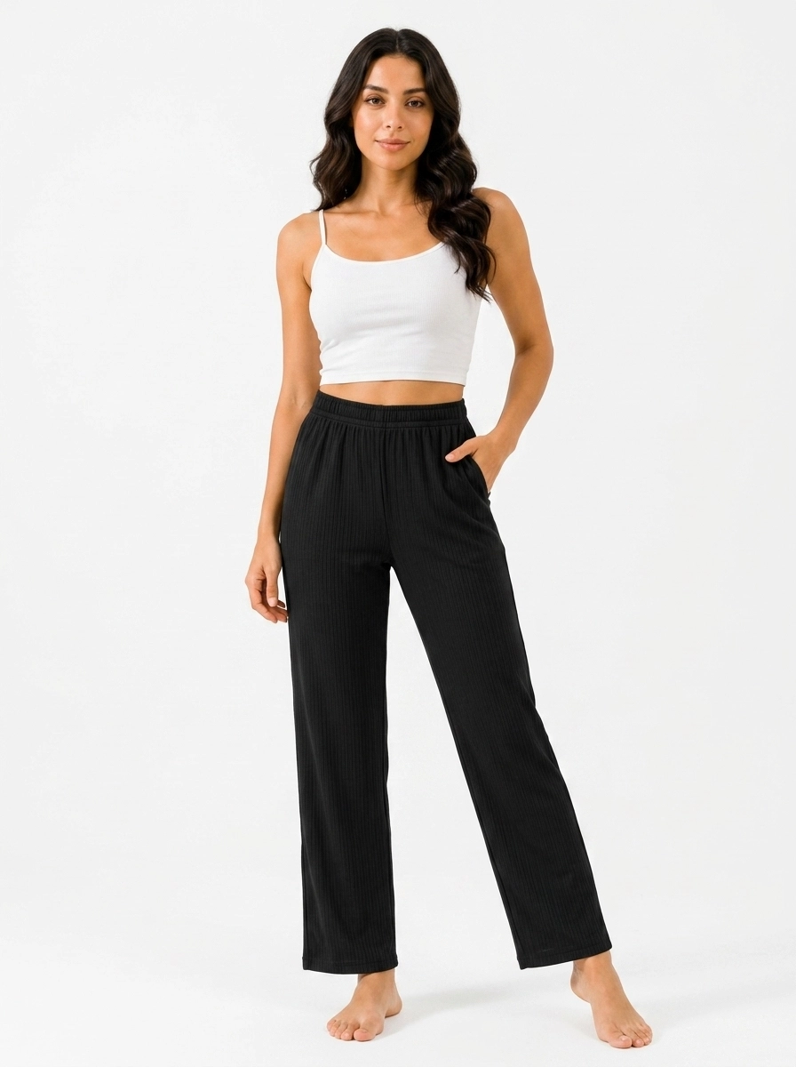 Female_model_wearing_pajama_pants_202607131121 Women's Elastic-Waist Casual Lounge Pants - Image 1