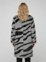 Women’s Luxury Tiger Stripe Faux Fur Winter Coat - Image 2
